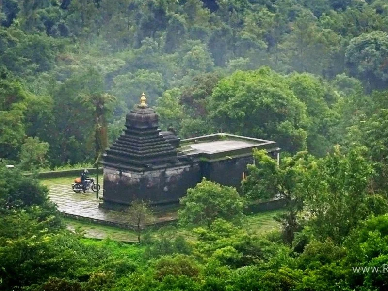 Sakleshpur tour packages from Pollachi
